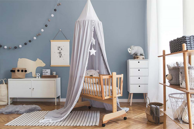 Skandinavisches Kinderzimmer in der Farbe Wolkenbett