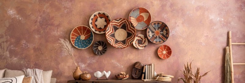 Ethno Style – Handbemalte Teller als Wanddeko.