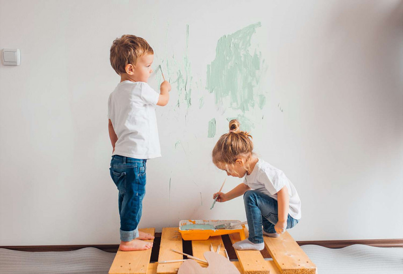 Kinderzimmer - Kinder malen