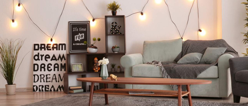 Aesthetic Room – Wohnzimmer mit expressiver Deko.
