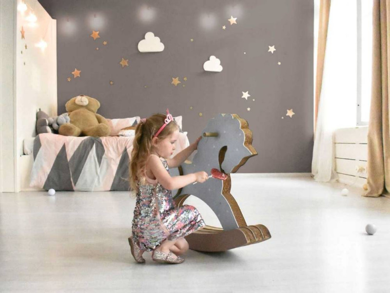 Kinderzimmer in der Farbe Pferdemähne
